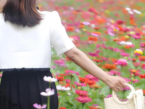 中年女人自述：出轨男闺蜜我真的感到很无奈
