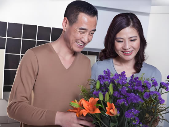 人老了婚外情虽然很有情调，但是下场很惨